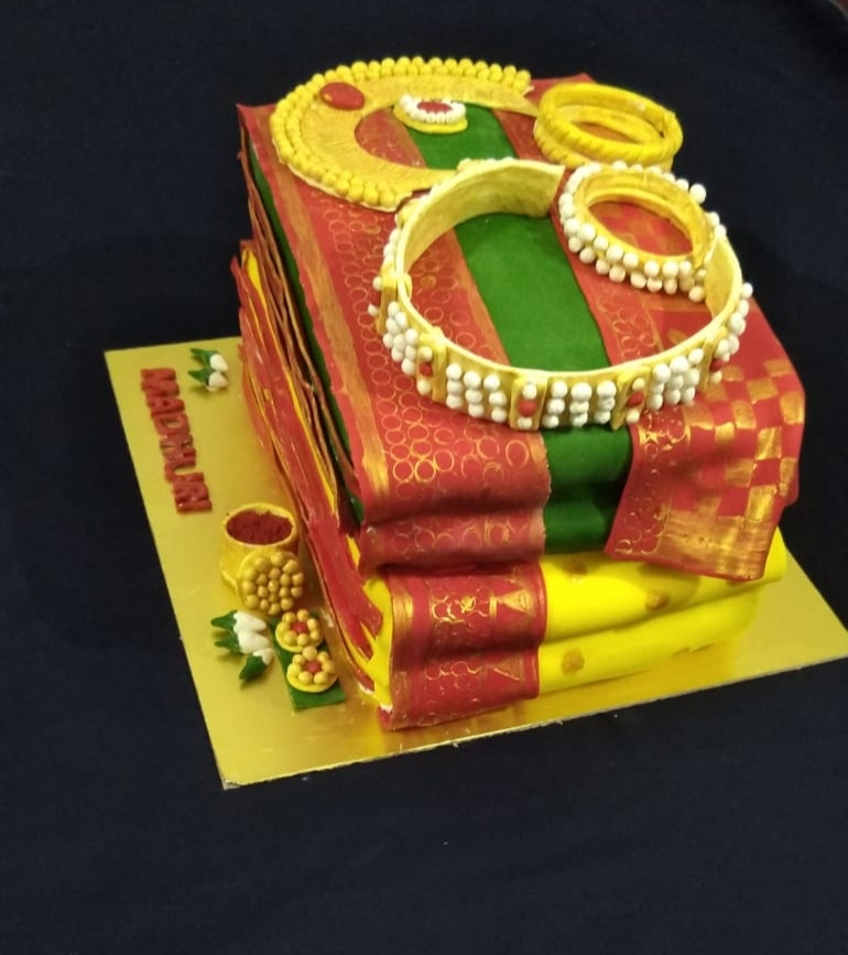 Saree Jewellery Theme Cake - Cake Nagar